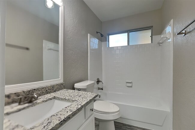 Building Photo - 90 S Dreamweaver Cir