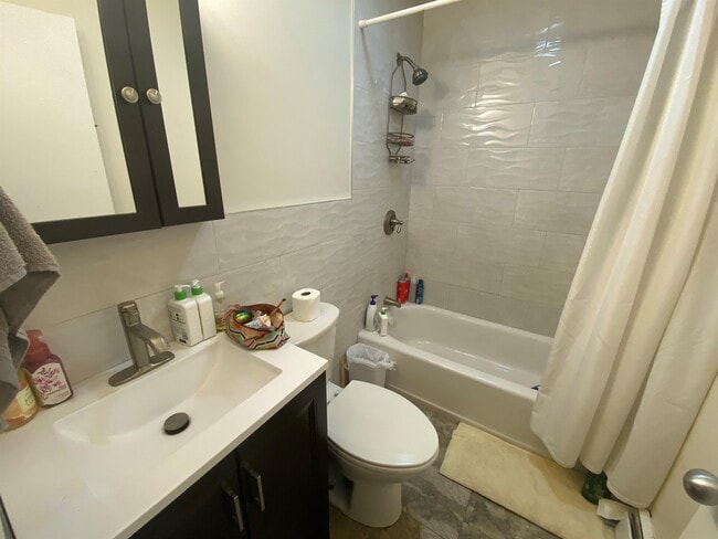 Photo - 1430 Tremont St