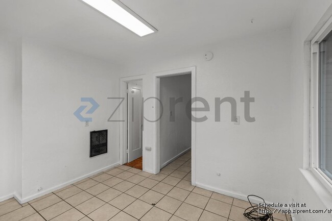 Photo - 1323 Monterey Ave