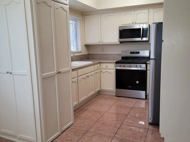 Photo - 3732 Live Oak St