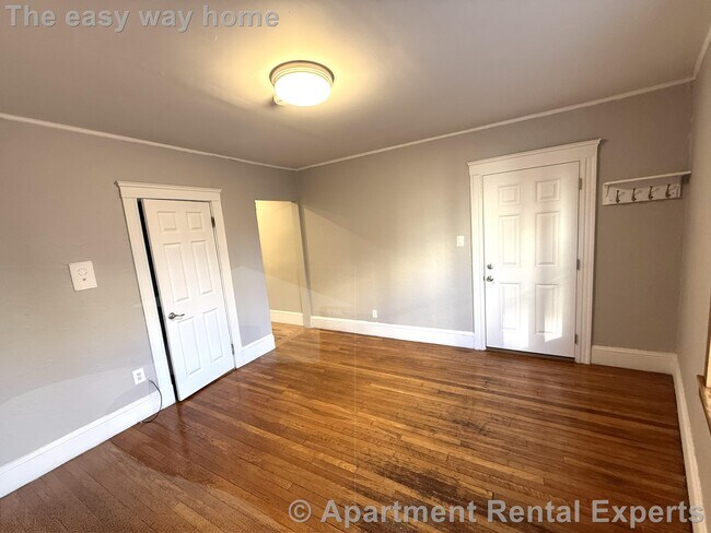 Photo - 99 Hancock St Unidad #2