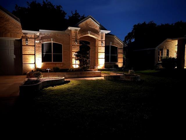 Photo - 2204 Windcastle Dr