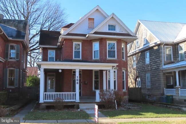 Building Photo - 108 Commerce St Rental