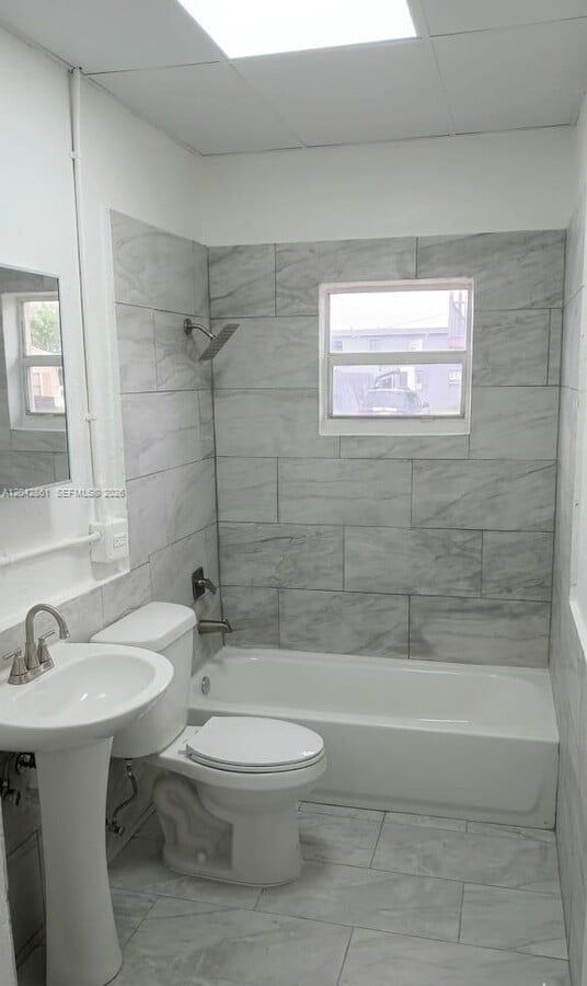 Photo - 240 SW 6th St Unit 1