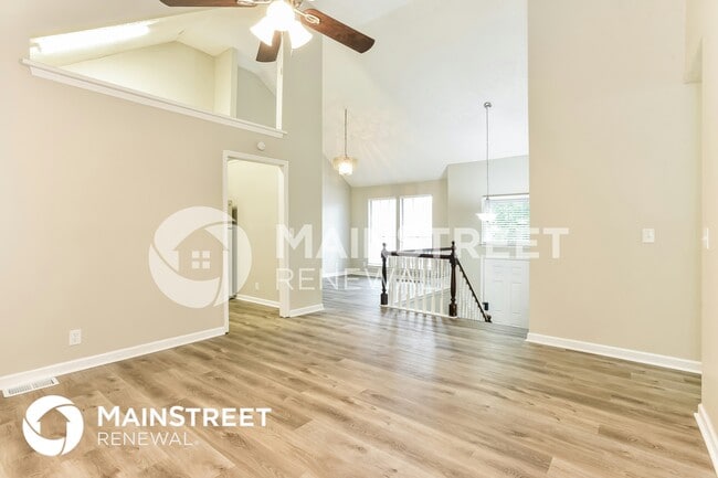 Photo - 904 Conway Ln