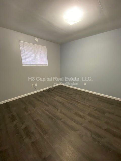 Photo - 206 W Thomas St