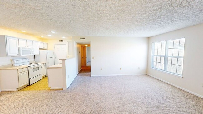 Photo - 5566 Garden Ridge