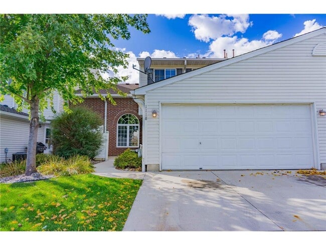 Photo - 1118 Larkspur Ln