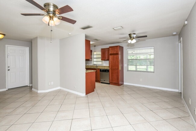 Photo - 631 Fernandina St NW