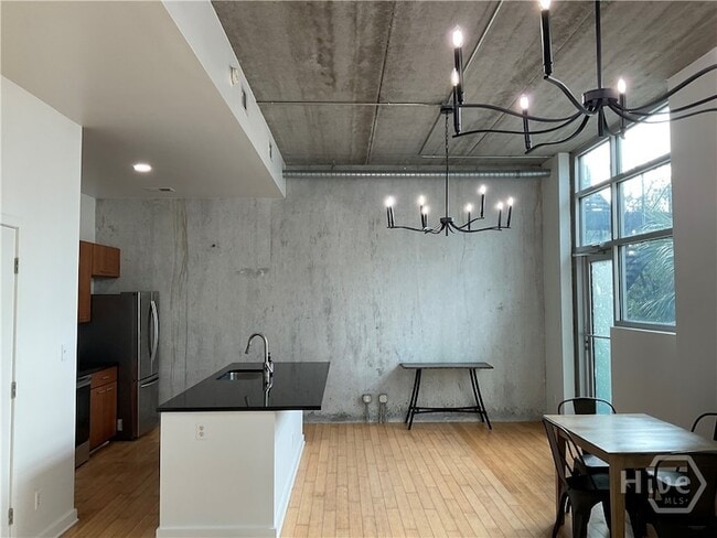 Photo - 545 Berrien St Unidad I