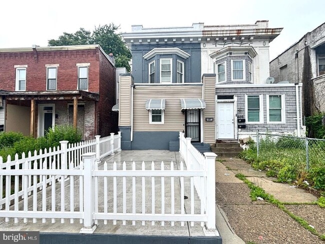Building Photo - 1611 W Erie Ave Rental