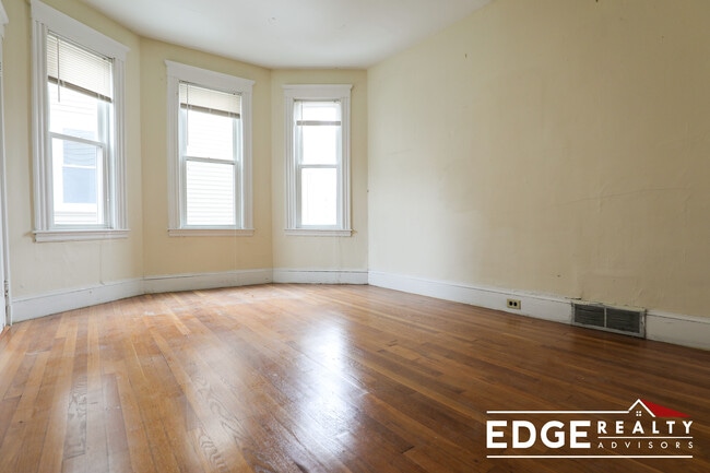 Photo - 55 Leicester St Unit 1