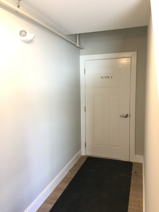 Photo - 151 Portsmouth Ave Unit Suite 2
