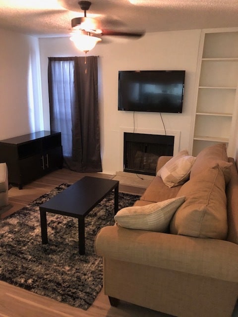 Photo - 18333 Roehampton Dr Unidad 225