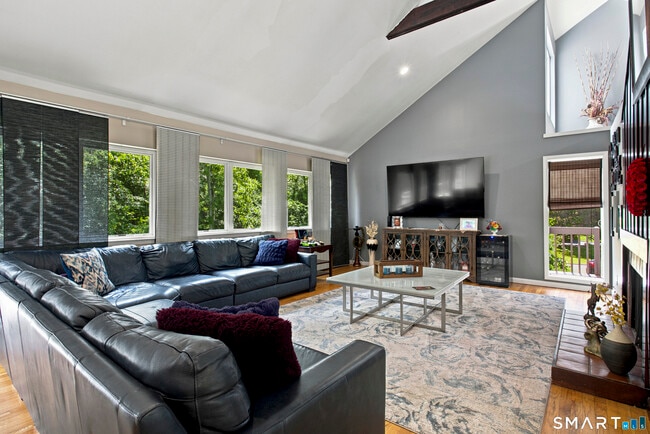 Photo - 71 Blackberry Dr