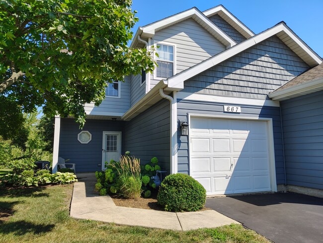 Building Photo - 667 Woodhaven Dr Rental