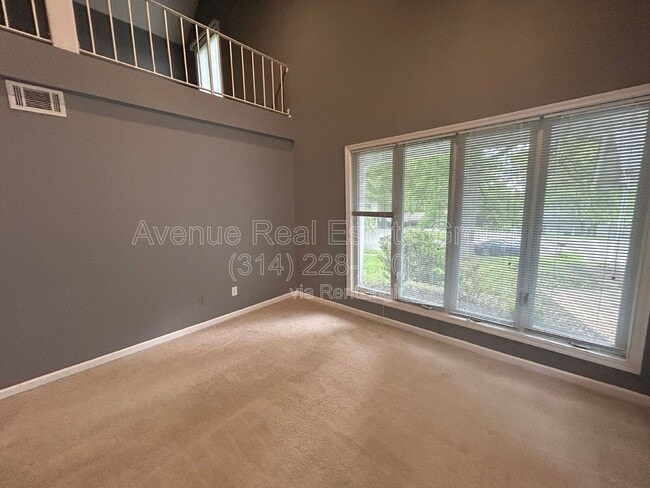 Photo - 411 Down Hill Dr