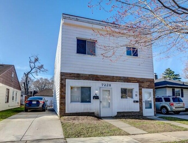 Photo - 7228 Chalmers Ave Townhome