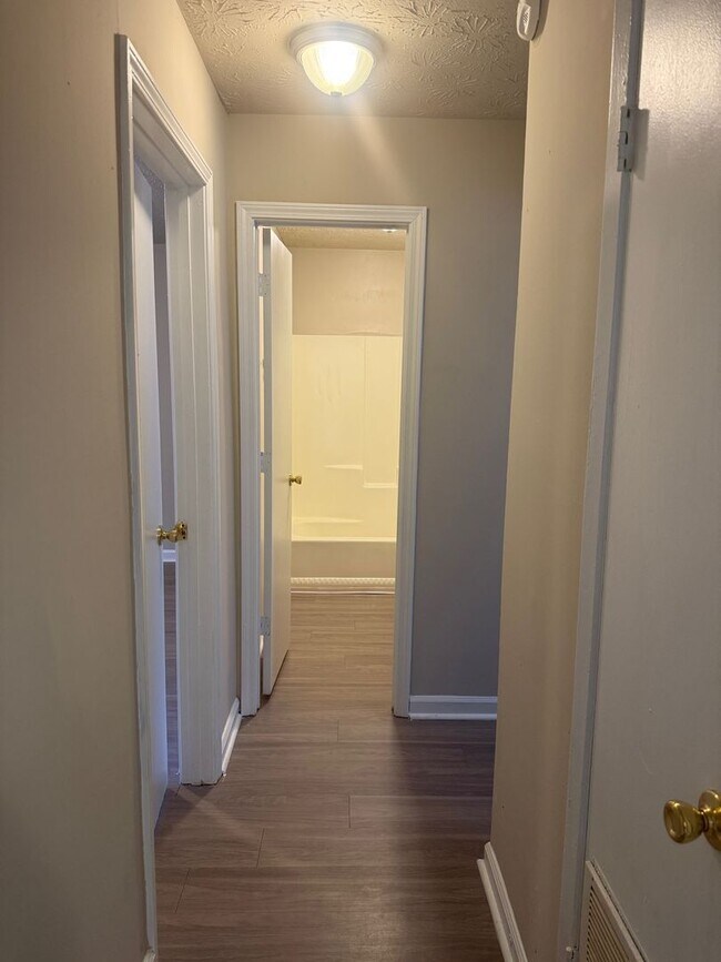 Photo - 255/257 Rustwood Dr Unit 255 Rustwood Dr