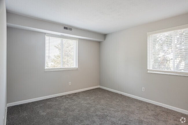 2BD, 1.5BA - 1,080SF