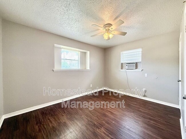 Photo - 324 NW 91st St