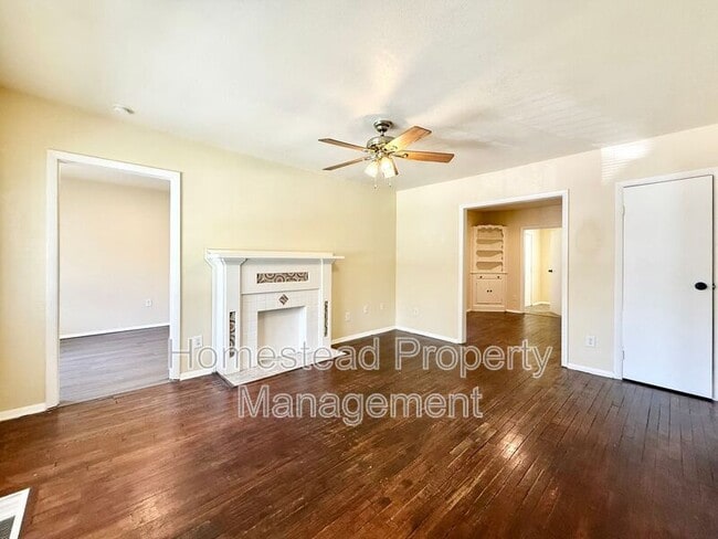 Photo - 2141 SW 45th St