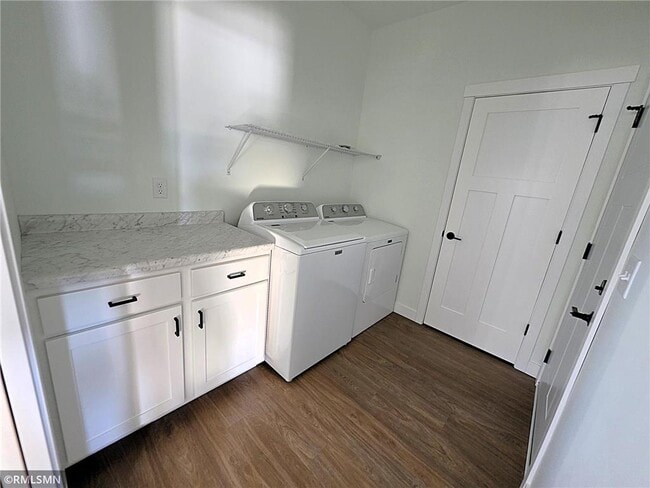 Photo - 1225-1227 Wisteria Ln