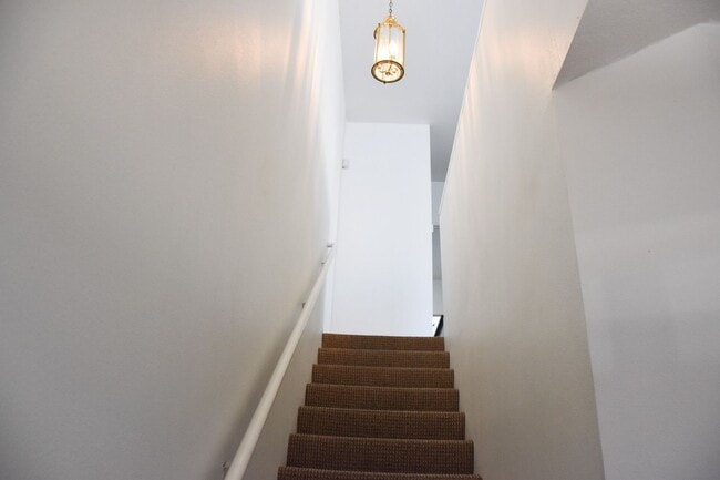 8215 E White Oak Ridge