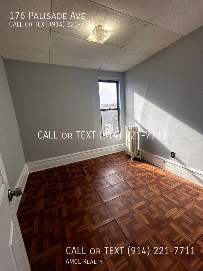 Photo - 176 Palisade Ave