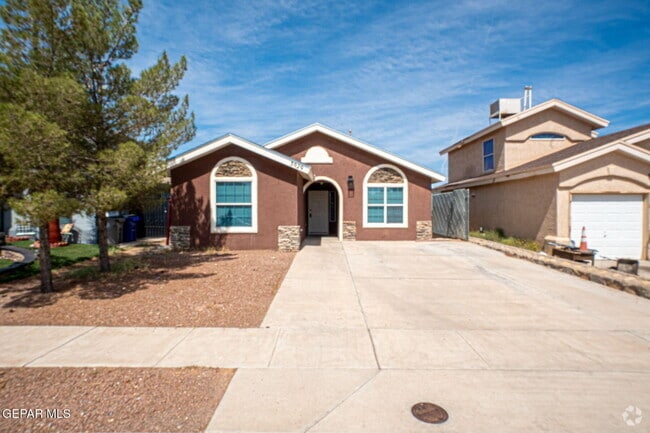 Building Photo - 3929 Tierra Marfil Rd Rental