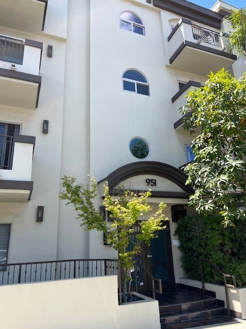 Photo - 951 Granville Ave Unidad PH 1