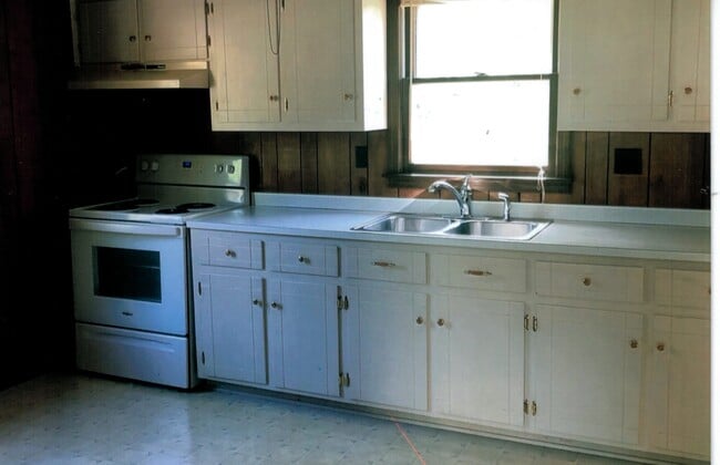 Photo - 213 Hillside Ter