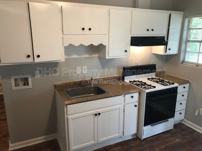 Photo - 6505 Raymond Dr