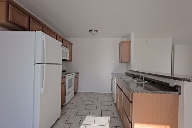 Photo - 263 Robbins Ave Unit #4