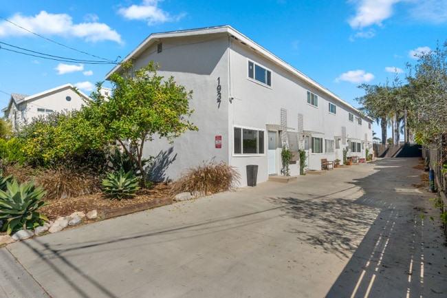 Building Photo - 1937 22nd St