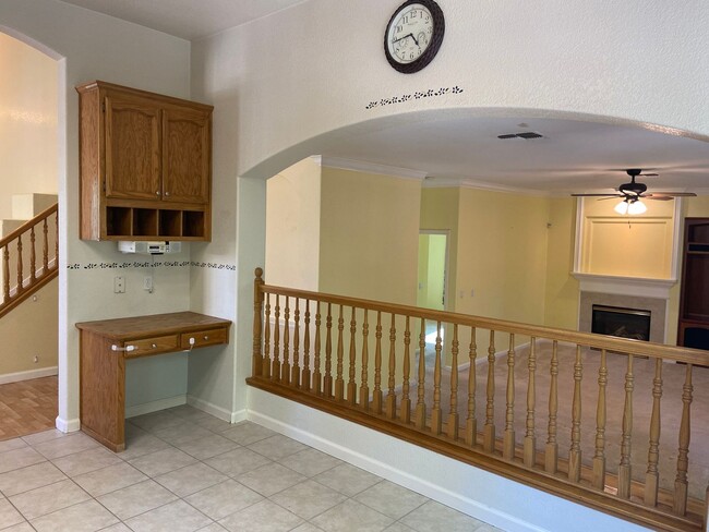 Photo - Large 4 bdrm 3 bath in Broadstone