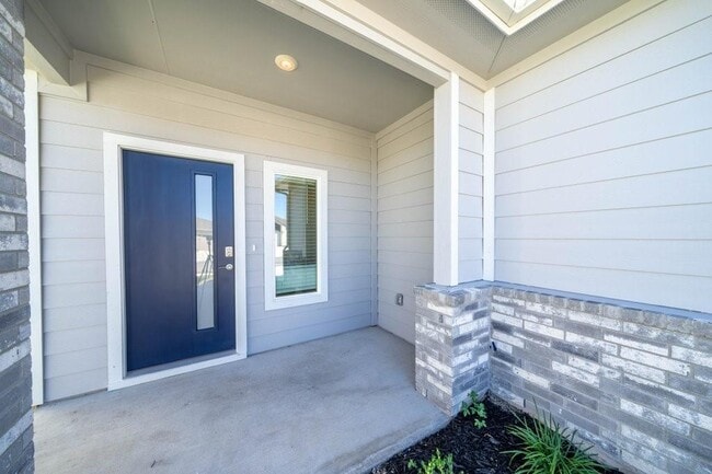 Photo - 225 New Hampton Wy