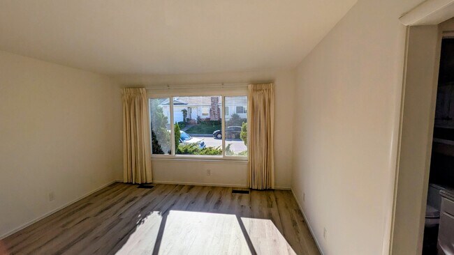 Photo - 1726 Sequoia Ave Unit 1