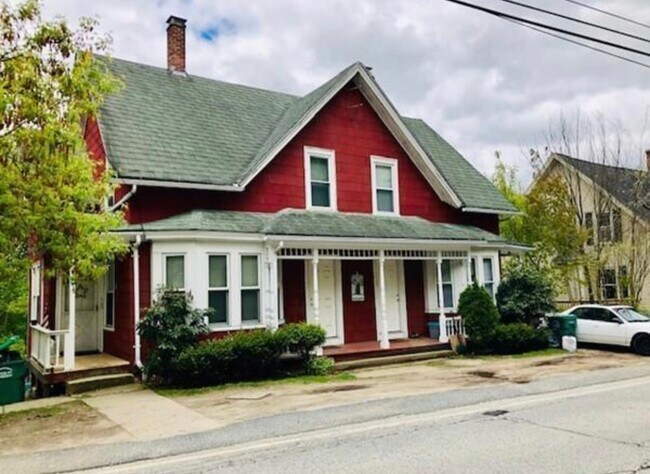 Photo - 40 Lincoln St Unit B