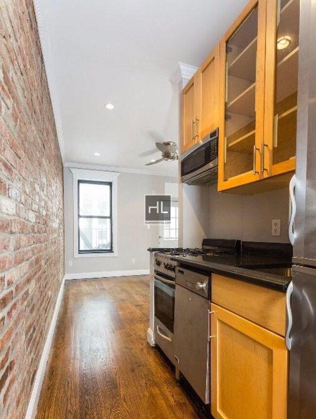 Photo - E 18TH ST. Unit F4