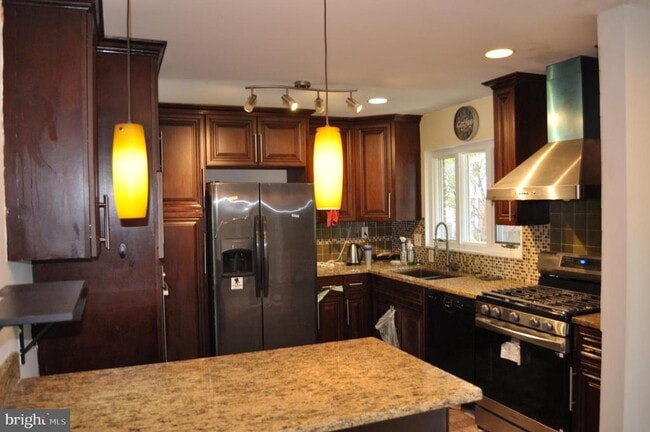 Photo - 6000 Greentree Rd