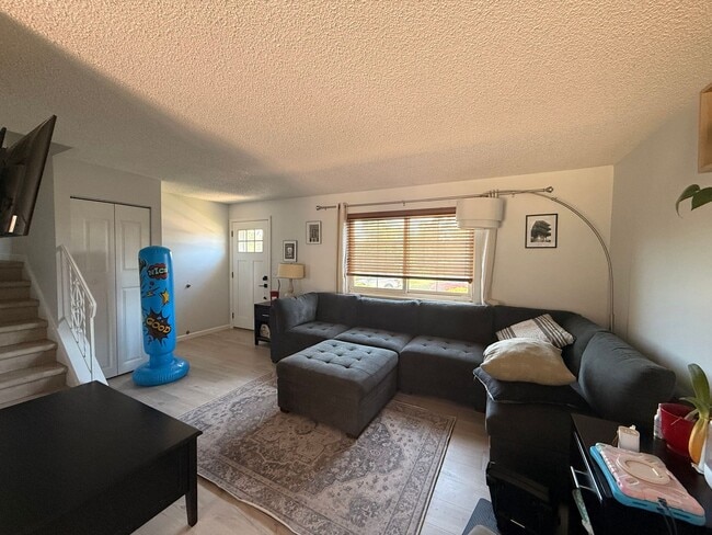 Photo - Comfortable Living in the Heart of Broomfield!!