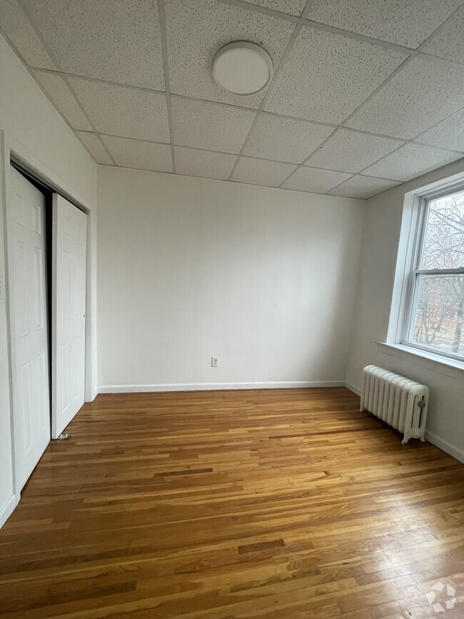 Building Photo - 179 W 48th St Unit 17 Rental