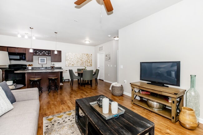 Photo - The Landings at Creekside