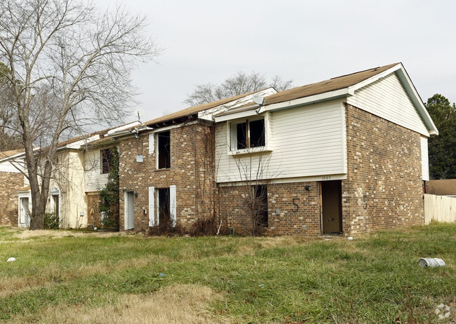Photo - Garden Walk Condominiums