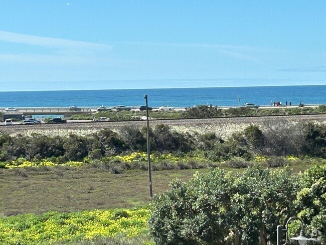 Building Photo - 13024 Caminito del Rocio Rental
