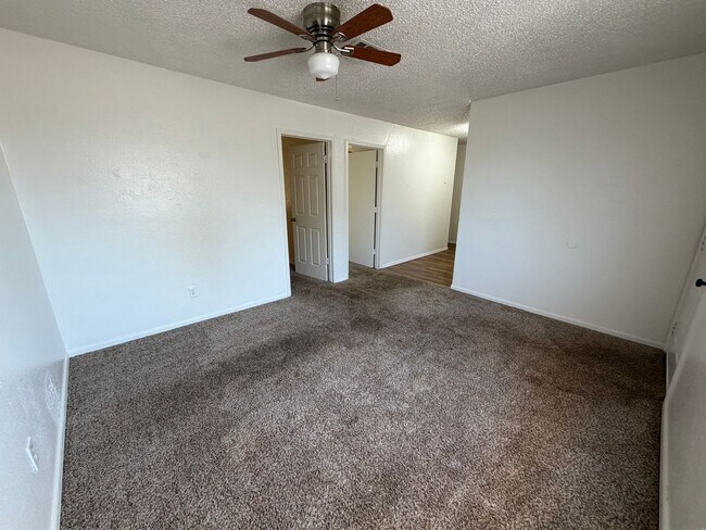 607-609 E. Maguire