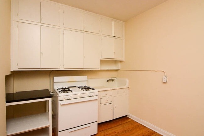 Photo - 4422 N Wolcott Ave Unit B3