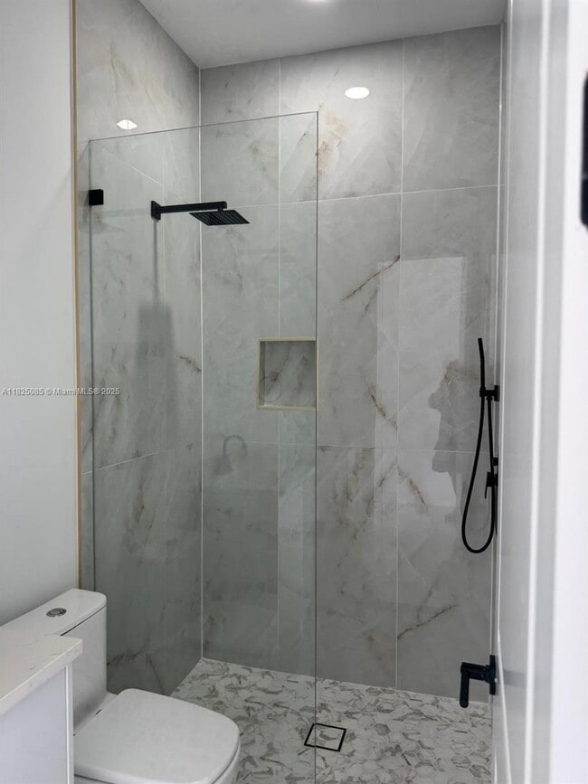 Photo - 2807 Leeland Heights Blvd Unit B