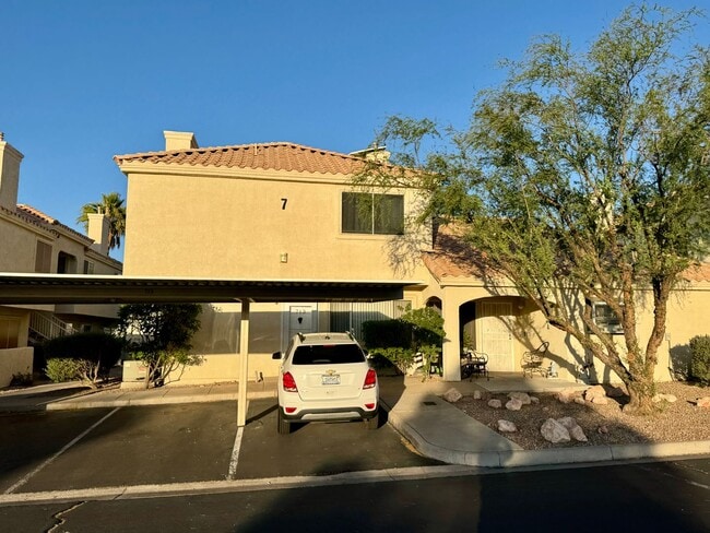 Photo - 1 Bedroom downstairs unit Henderson community with community pool